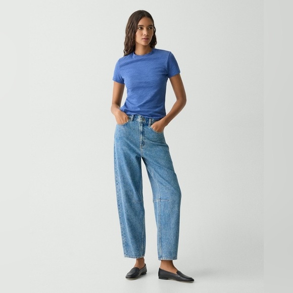 NWT Theory Cropped Barrel Relaxed Jeans in Ice Blue Womens size 25 - Picture 1 of 11